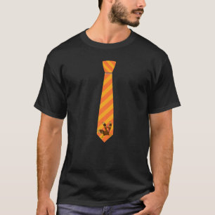家族の夕食のための七面鳥との感謝のネクタイ Tシャツ