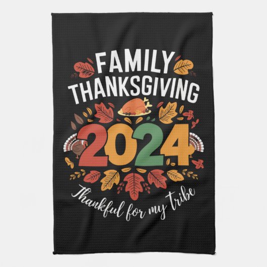 家族の感謝祭2024私の部族に感謝 キッチンタオル (縦)