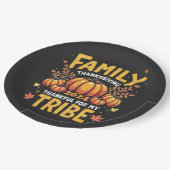 家族の感謝祭2024私の部族に感謝 ペーパープレート (アングル)