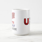 家族の自由を信じる コーヒーマグカップ (中央)