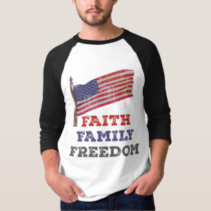 家族の自由を信じる Tシャツ