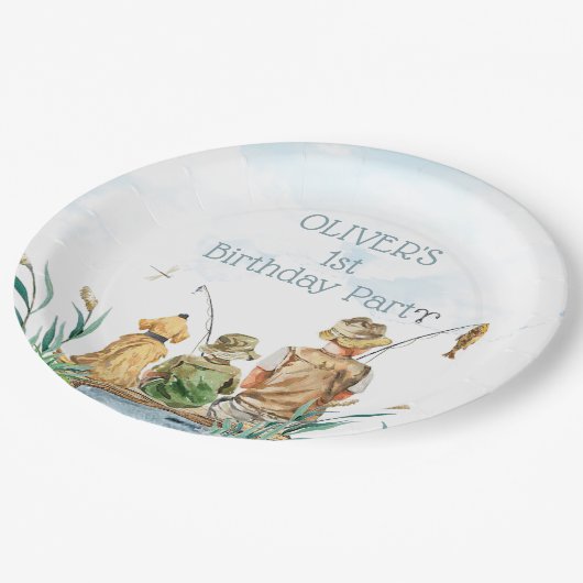 家族の魚釣り旅行：男の子の1歳の誕生日 ペーパープレート (アングル)