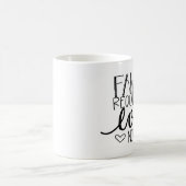 家族は愛ないDNAを要求します コーヒーマグカップ (中央)