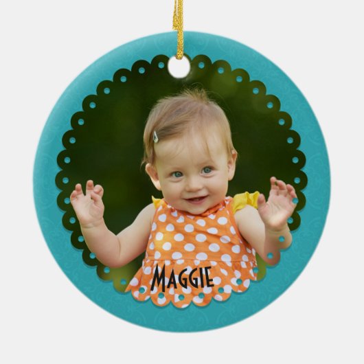 家族は菓子によって採用されるドーナツによって日付を記入される写真です セラミックオーナメント (裏面)