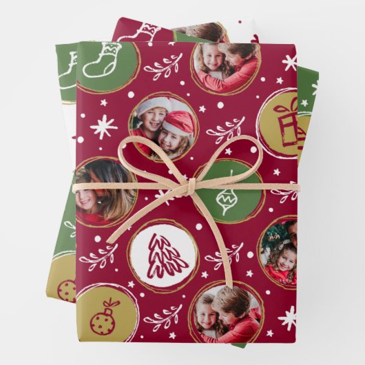 家族よくはしゃぐ写真コラージュのクリスマス ラッピングペーパーシート (インサイチュ)