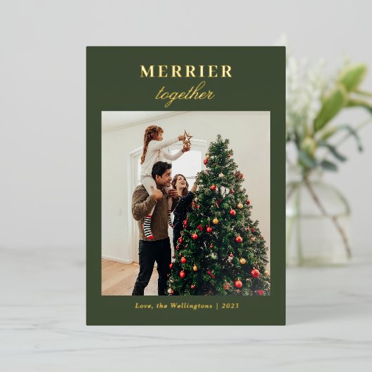 家族エレガント写真スクリプトメリークリスマス金ゴールド 箔シーズンカード (立ち正面)