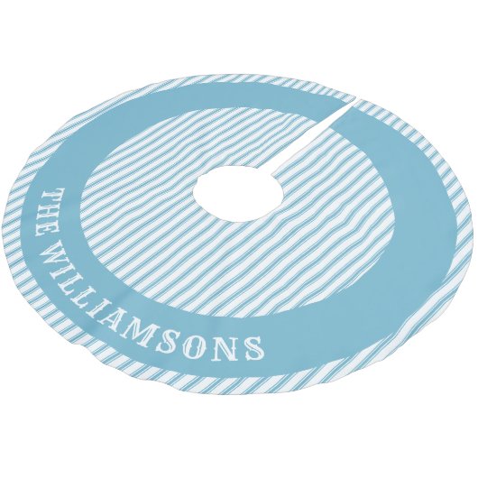 家族カスタム名のクリスマスツリースカート ブラッシュドポリエステルツリースカート (アングル)