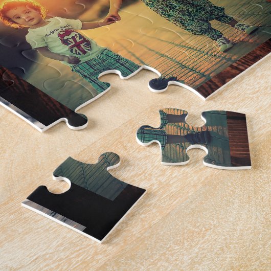 家族コラージュ6枚の写真と家族の名前ジグソープズ ジグソーパズル (側面)