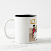 家族ディナー、独身のパパ、2男の子の漫画 ツートーンマグカップ (左)