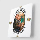 家族パーソナライズされたイースターフォト卵バスケット スクエア壁時計 (傾斜)