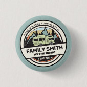 家族パーソナライズされたキャラバンアドベンチャー 缶バッジ (正面)