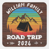 家族パーソナライズされたキャンピングアドベンチャーロードトリップ スクエアシール (正面)