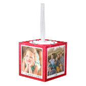 家族パーソナライズされたクリスマスフォトレッドグリッター キューブオーナメント (裏面アングル)