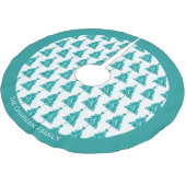 家族パーソナライズされた名グリーンティール(緑がかった色)クリスマスツリー ブラッシュドポリエステルツリースカート (アングル)