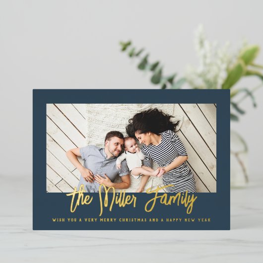 家族パーソナライズされた名フォトフォイルホリデーカード 箔シーズンカード (立ち正面)