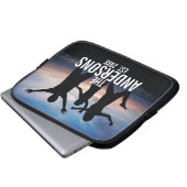 家族パーソナライズされた名付き家族写真 ラップトップスリーブ (正面下部)