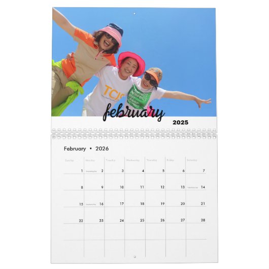 家族パーソナライズされた17写真コラージュテンプレート2025 カレンダー (2月 2026)