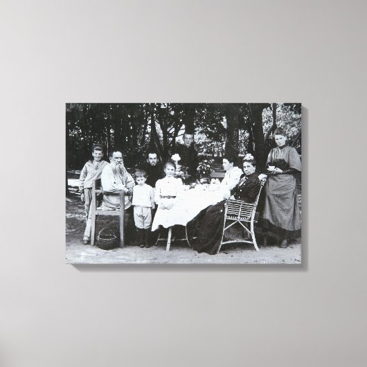 家族ポートレートの作家レオN.トルストイ キャンバスプリント (正面)