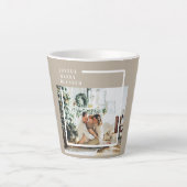 家族モダンの写真 |うれしメリー賛美い カフェラテマグ (正面)