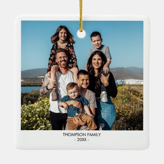 家族モダンクリスマス写真ポートレートクリスマス セラミックオーナメント (裏面)