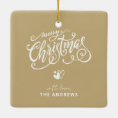 家族モダンコラージュ写真クリスマスタイポグラフィ セラミックオーナメント (裏面)