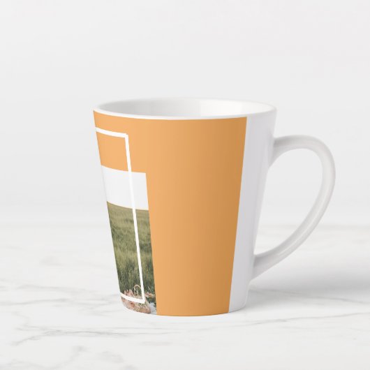 家族モダン写真と幸せな感謝祭の日の贈り物 カフェラテマグ (右)