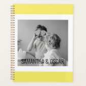 家族モダン写真イエローシンプルラブリーギフト プランナー手帳 (正面)