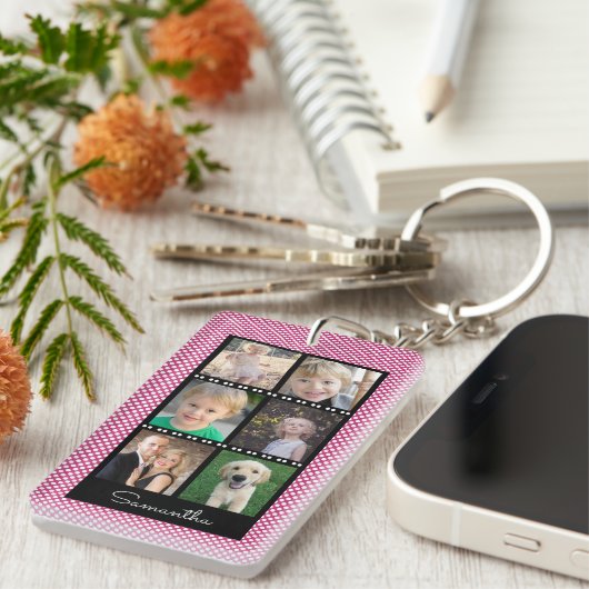 家族写真のコラージュのピンク、パーソナライズな白い点 キーホルダー (正面右)