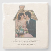 家族写真の家の形の引っ越し祝いパーティーの結婚祝い ストーンコースター (正面)