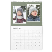 家族写真コラージュ素朴なモノグラムのセージ緑 カレンダー (1月 2027)