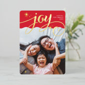 家族写真JOYおもしろいお洒落書赤 箔シーズンカード (立ち正面)