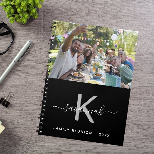 家族懇親会写真白黒モノグラム ノートブック