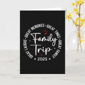 家族旅行 バケーション 2025 夏のグループ カード (黄色い花)