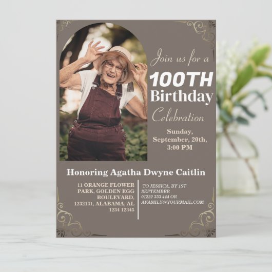 家族100歳の誕生日パーティーシンプルの写エレガント真 招待状 (スタンド正面)