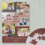 家族6フォトコラージモノグラム名ピンク ジグソーパズル<br><div class="desc">パズルカスタムジグソーの写真の6枚、あなたの家族の名前、モノグラムのイニシャルと年。このデザインには、ピンク、マルーンの赤と青の灰色の背景に正方形の写真と風景の写真が含まれている。素敵な家族の贈り物と1000以上の作品は、9-99歳の誰もがおもしろいと実り多い挑戦を作る！</div>