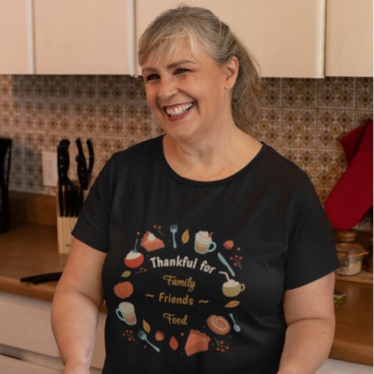 家族+友達+食べ物に感謝の気持ちを込めて ハッピー+サンクスギビング Tシャツ