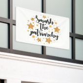 家父長制を破れバナー 横断幕 (ビルの外側)