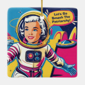 家父長制フェミニストをぶち壊そう セラミックオーナメント (裏面)