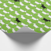 家畜のヒツジの白黒緑の覆い ラッピングペーパー (角)