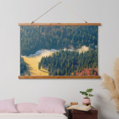 寂し転がい秋の野原に霧がかかっている 吊り下げ型タペストリー (寝室)