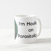 寄生虫学で引っ掛けられる コーヒーマグカップ (正面右)