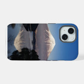 富士山の湖面反射 iPhone 15ケース (裏面横)