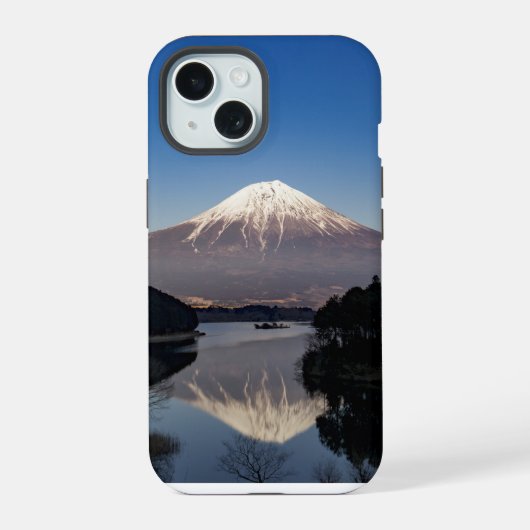 富士山の湖面反射 iPhone 15ケース (裏面)