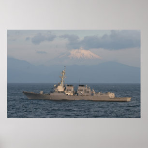富士山を背景にしたUSS McCAMPBELL ポスター