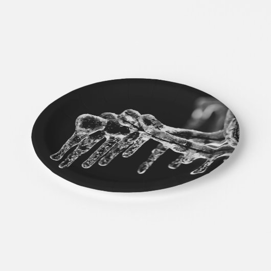 寒い冬に入る ペーパープレート (アングル)