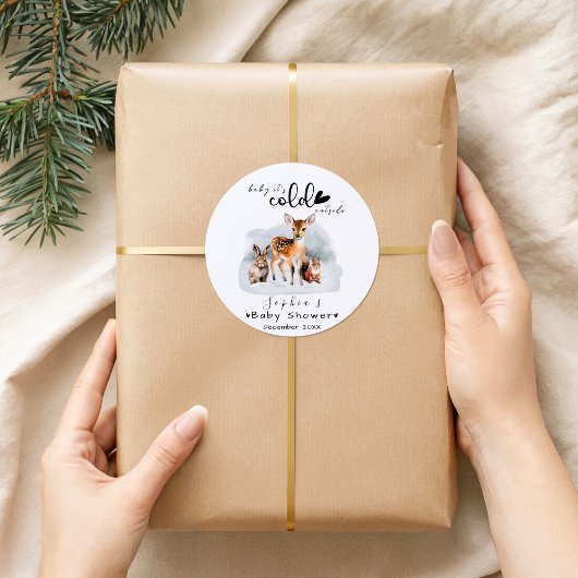 寒い外の冬の森の動物ベビーシャワー ラウンドシール