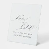 寒くなった時に持つ結婚こと 台座サイン (正面)