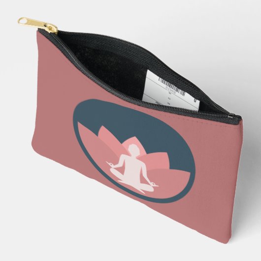 寒さに集中する アクセサリーポーチ (見開き)