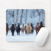 寒さの中の馬 マウスパッド (マウス)