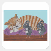 寝ている猫とうしろをとおるねずみ  スクエアシール (正面)